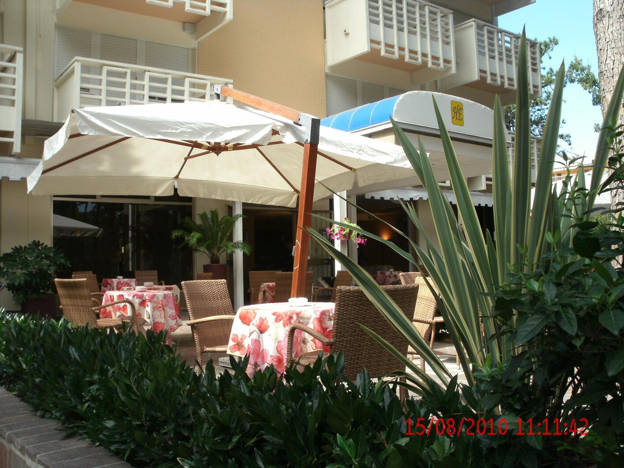 Hotel Eros Lignano Sabbiadoro Exterior foto